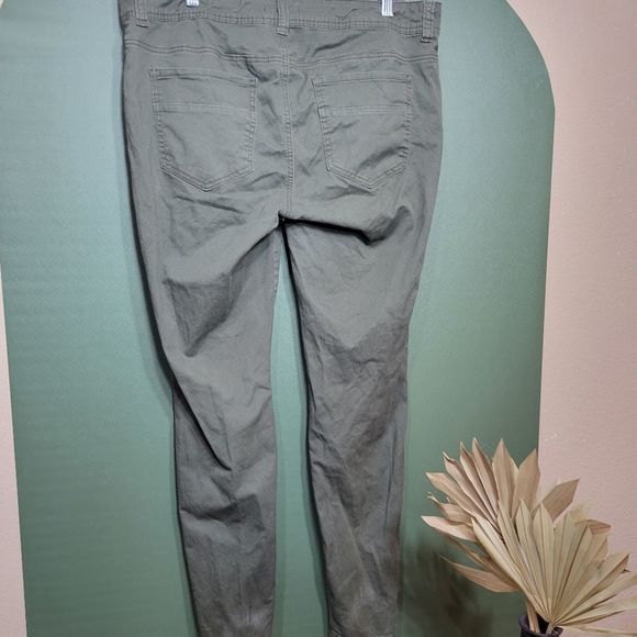 Forever 21 Plus Size 16 Olive Green Skinny Jeans - Picture 5 of 6